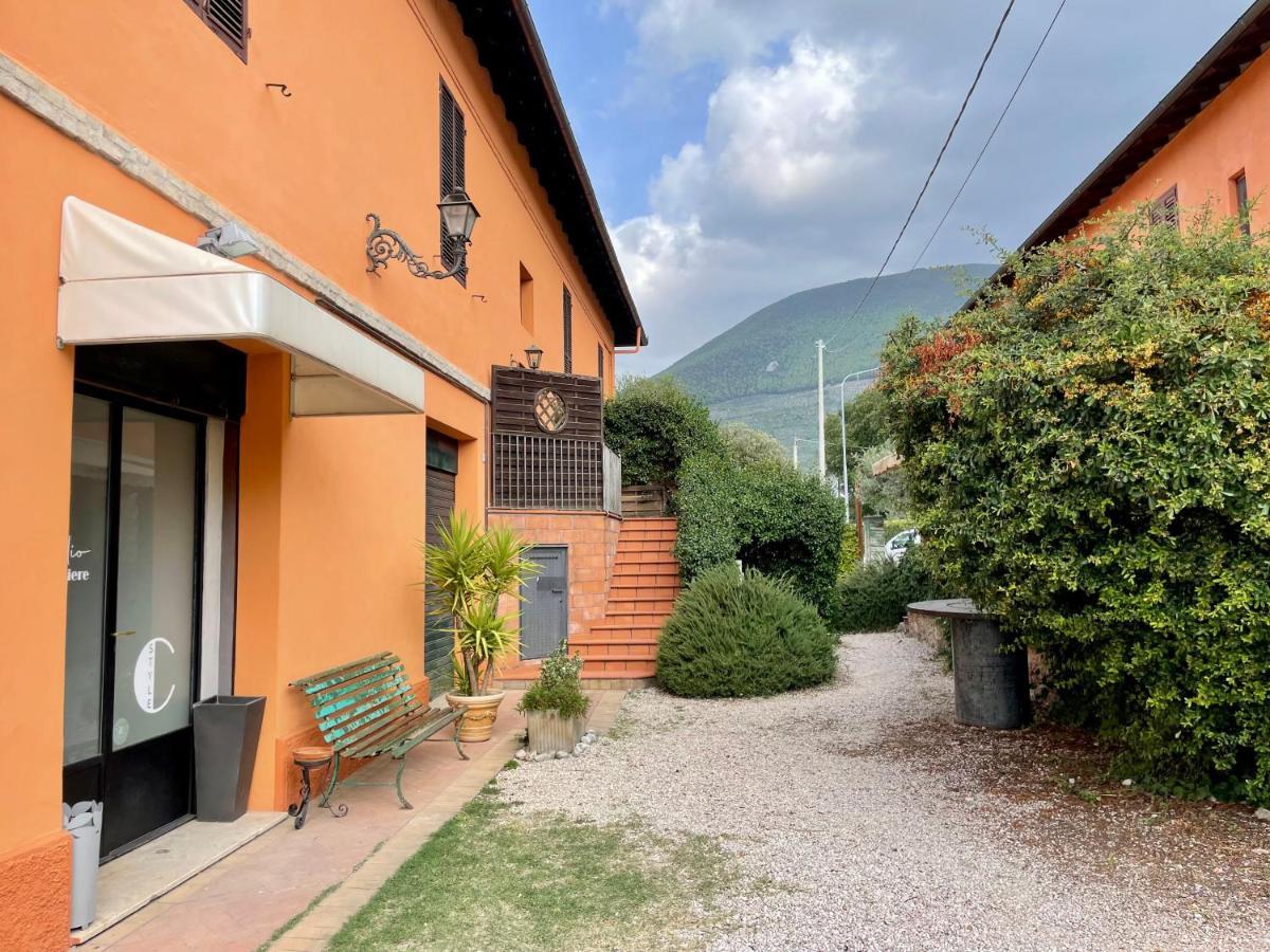 Locanda Settecamini Campello sul Clitunno Exterior photo